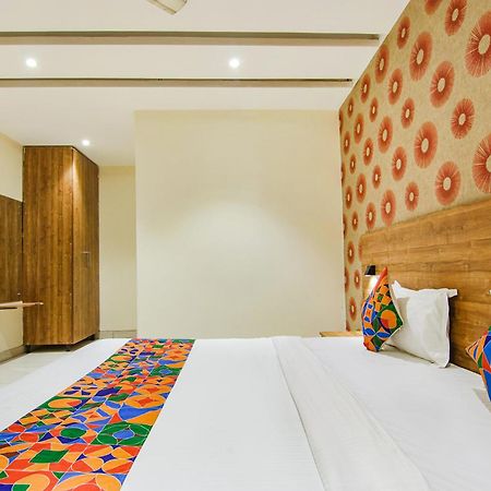 Fabhotel Golden Glory ニューデリー エクステリア 写真