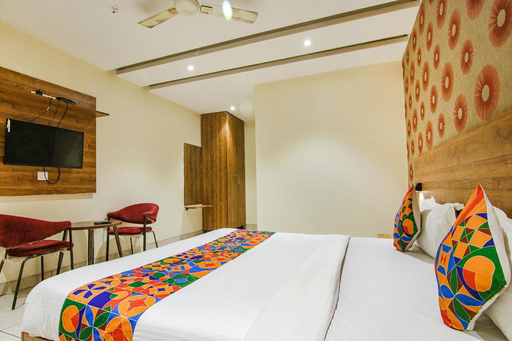 Fabhotel Golden Glory ニューデリー エクステリア 写真
